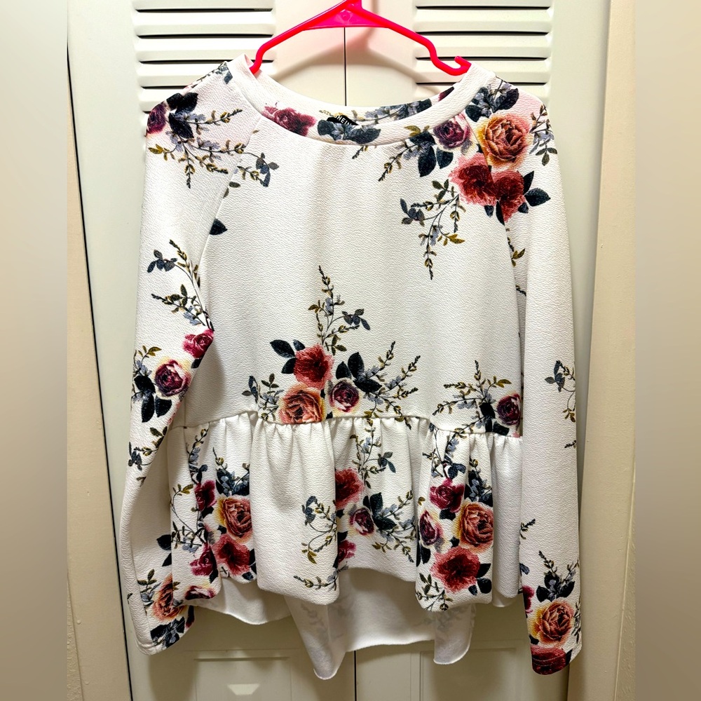Long sleeve Floral Peplum Top